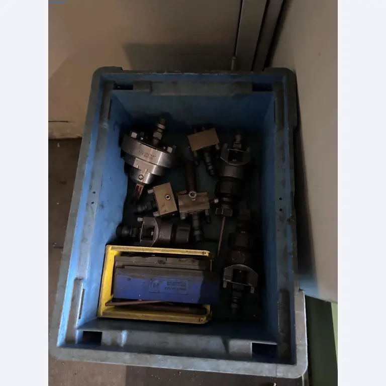 Gereedschapswerktuigen en ponsmachines, persen en toebehoren-16