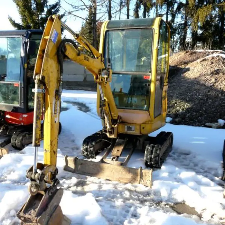 Mini-pelle Komatsu PC15R-8