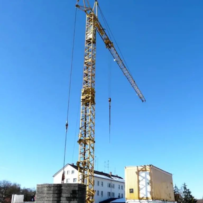 Grue de chantier Potain 218