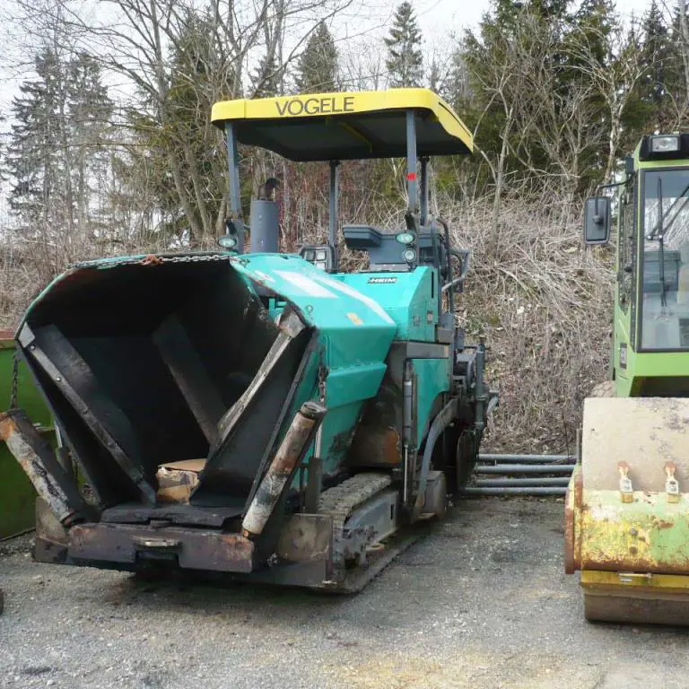 Finisseur pour plafonds noirs Vögele Super 1300-2 8.11