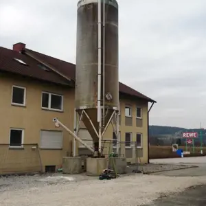 Plastični silos (sol)