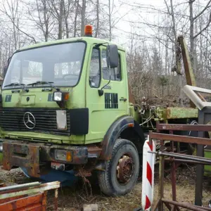 Tovornjak skip nakladalnik Daimler Benz 1622AK