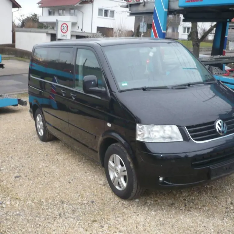 Transporter Volkswagen Multivan Highline 2.0 TDI (7 HM)