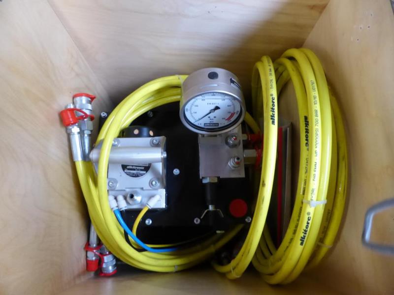 Control- and Flow-Technology -13