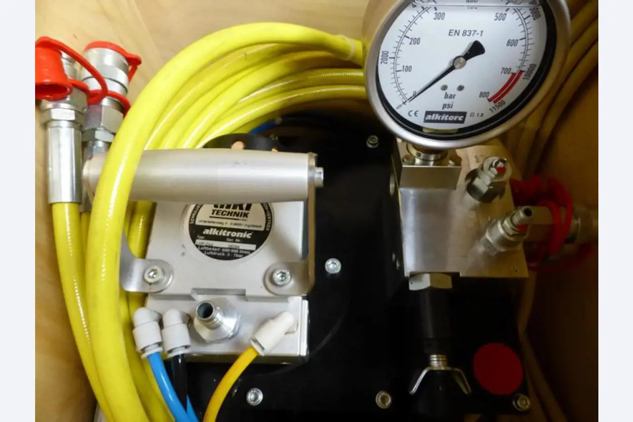 Control- and Flow-Technology -16