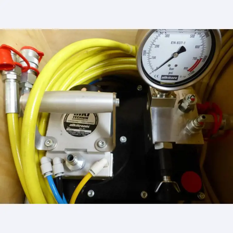 Control- and Flow-Technology -16