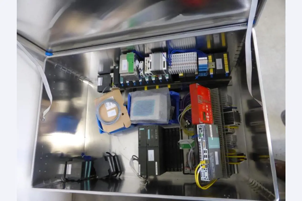 Control- and Flow-Technology -38