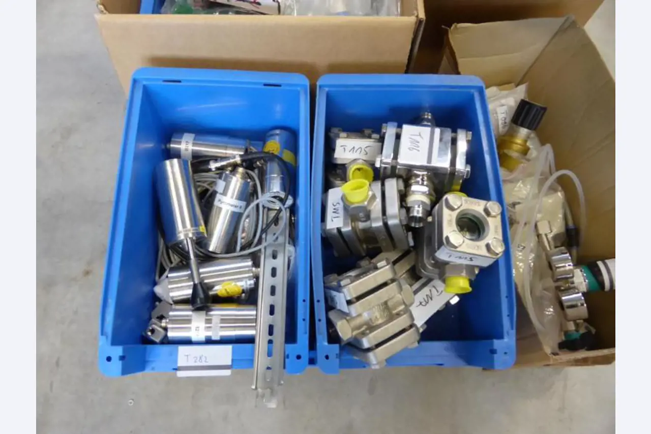 Control- and Flow-Technology -63