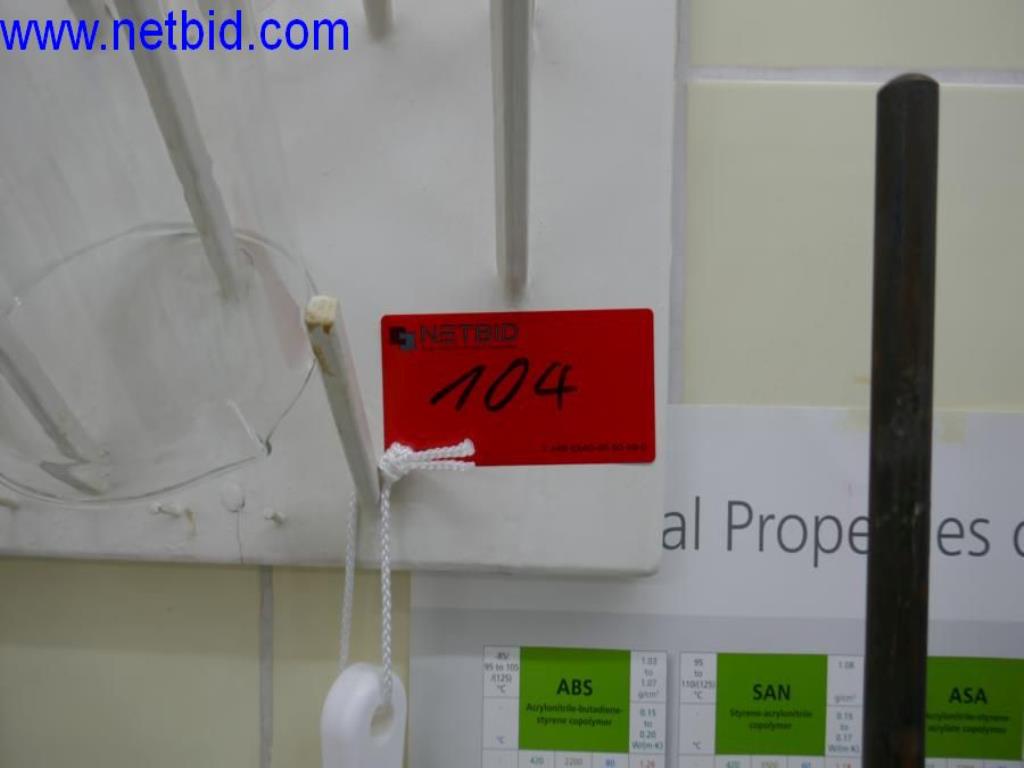 Vytlačovací technika, skladovací technika, strojírenství, vybavení dílen, soustruhy a frézky-2