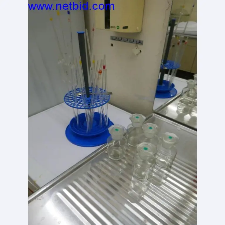 Vytlačovací technika, skladovací technika, strojírenství, vybavení dílen, soustruhy a frézky-4