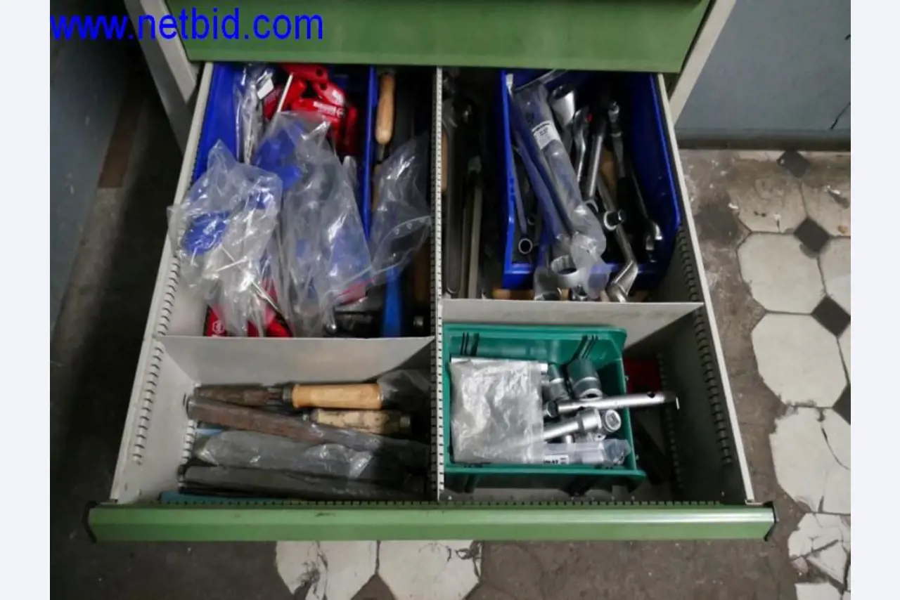 Tecnologia de extrusão, tecnologia de armazenamento, engenharia mecânica, equipamento de oficina, tornos e fresadoras-10