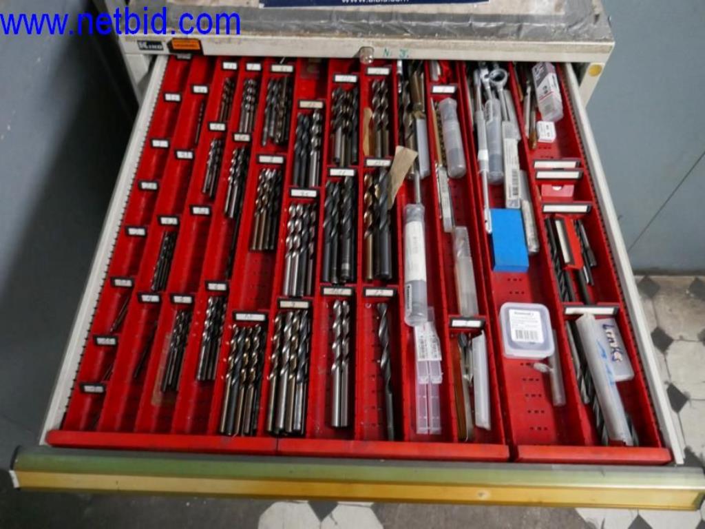 Vytlačovací technika, skladovací technika, strojírenství, vybavení dílen, soustruhy a frézky-2