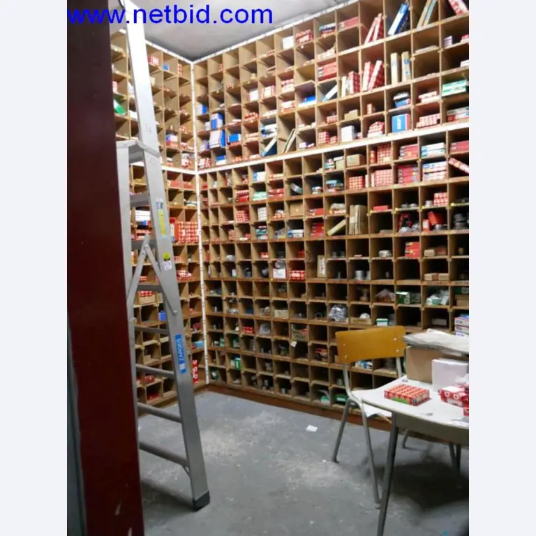 Tecnologia de extrusão, tecnologia de armazenamento, engenharia mecânica, equipamento de oficina, tornos e fresadoras-1