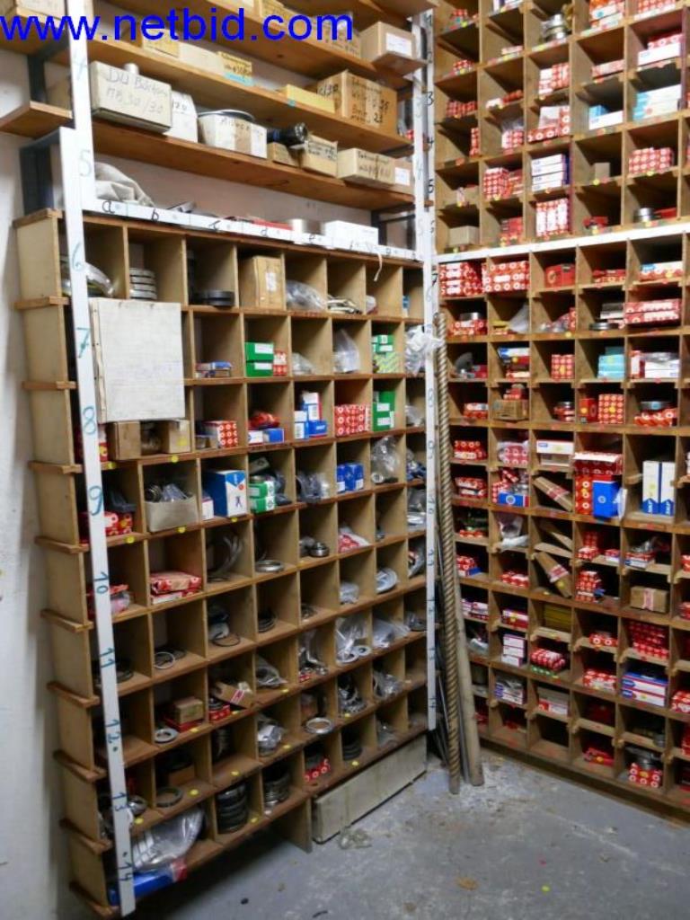 Vytlačovací technika, skladovací technika, strojírenství, vybavení dílen, soustruhy a frézky-2