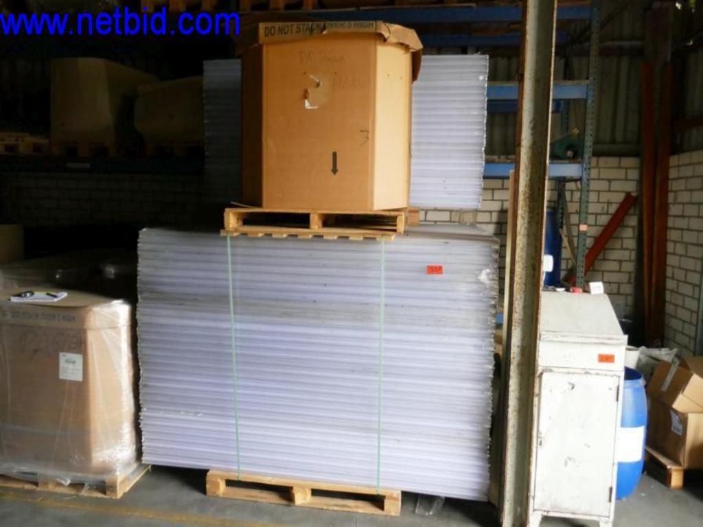 Vytlačovací technika, skladovací technika, strojírenství, vybavení dílen, soustruhy a frézky-1