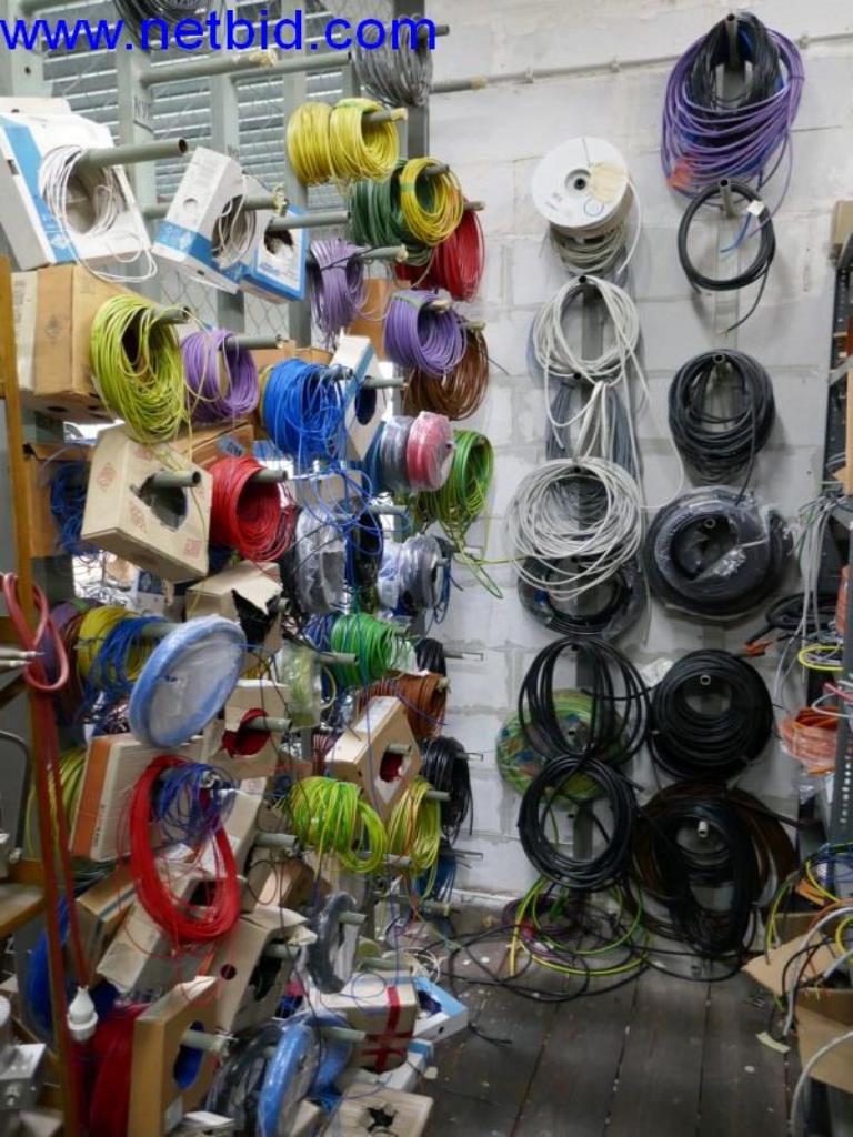 Vytlačovací technika, skladovací technika, strojírenství, vybavení dílen, soustruhy a frézky-5