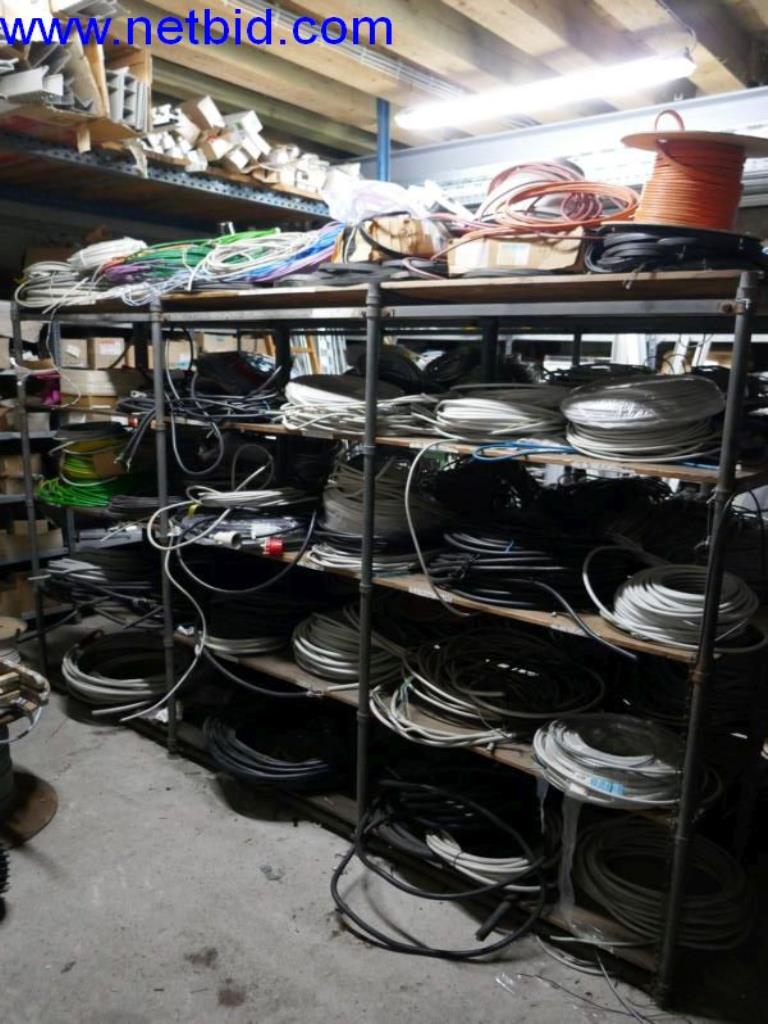 Vytlačovací technika, skladovací technika, strojírenství, vybavení dílen, soustruhy a frézky-1