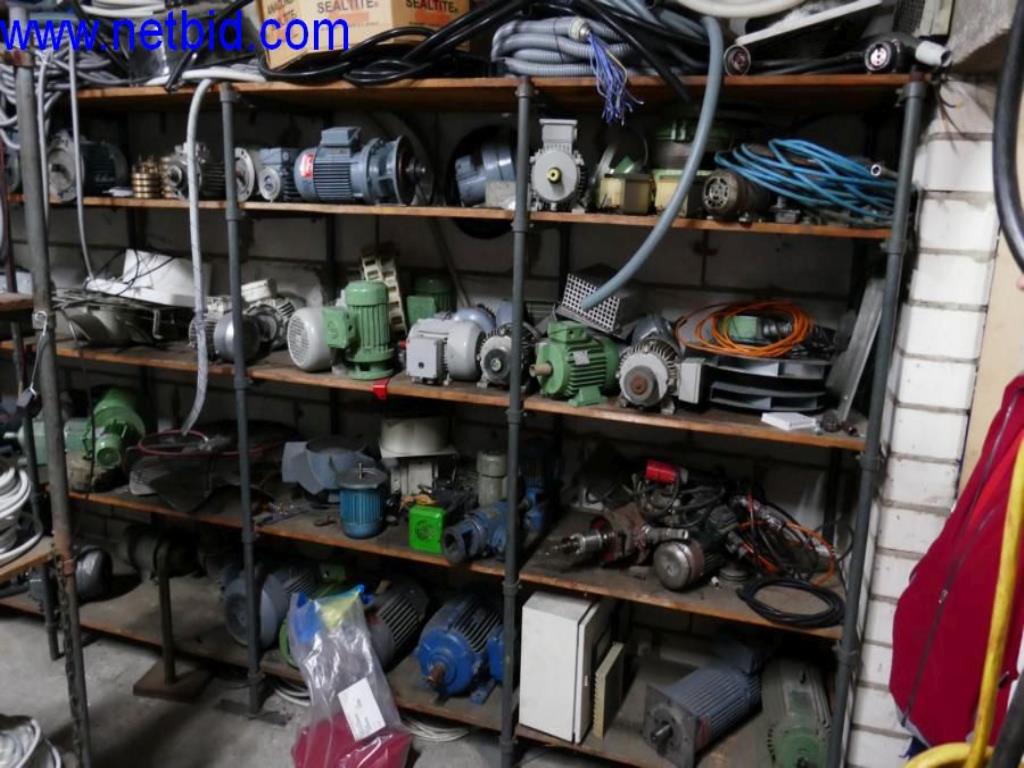 Vytlačovací technika, skladovací technika, strojírenství, vybavení dílen, soustruhy a frézky-2