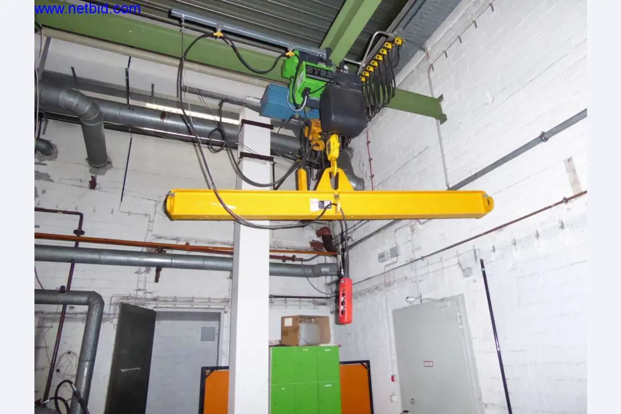 Technique d'extrusion, technique de stockage, construction de machines, équipement d'atelier, tours et fraiseuses-1