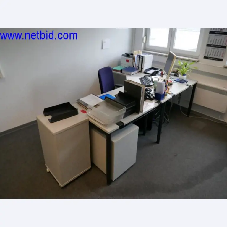 Vytlačovací technika, skladovací technika, strojírenství, vybavení dílen, soustruhy a frézky-1