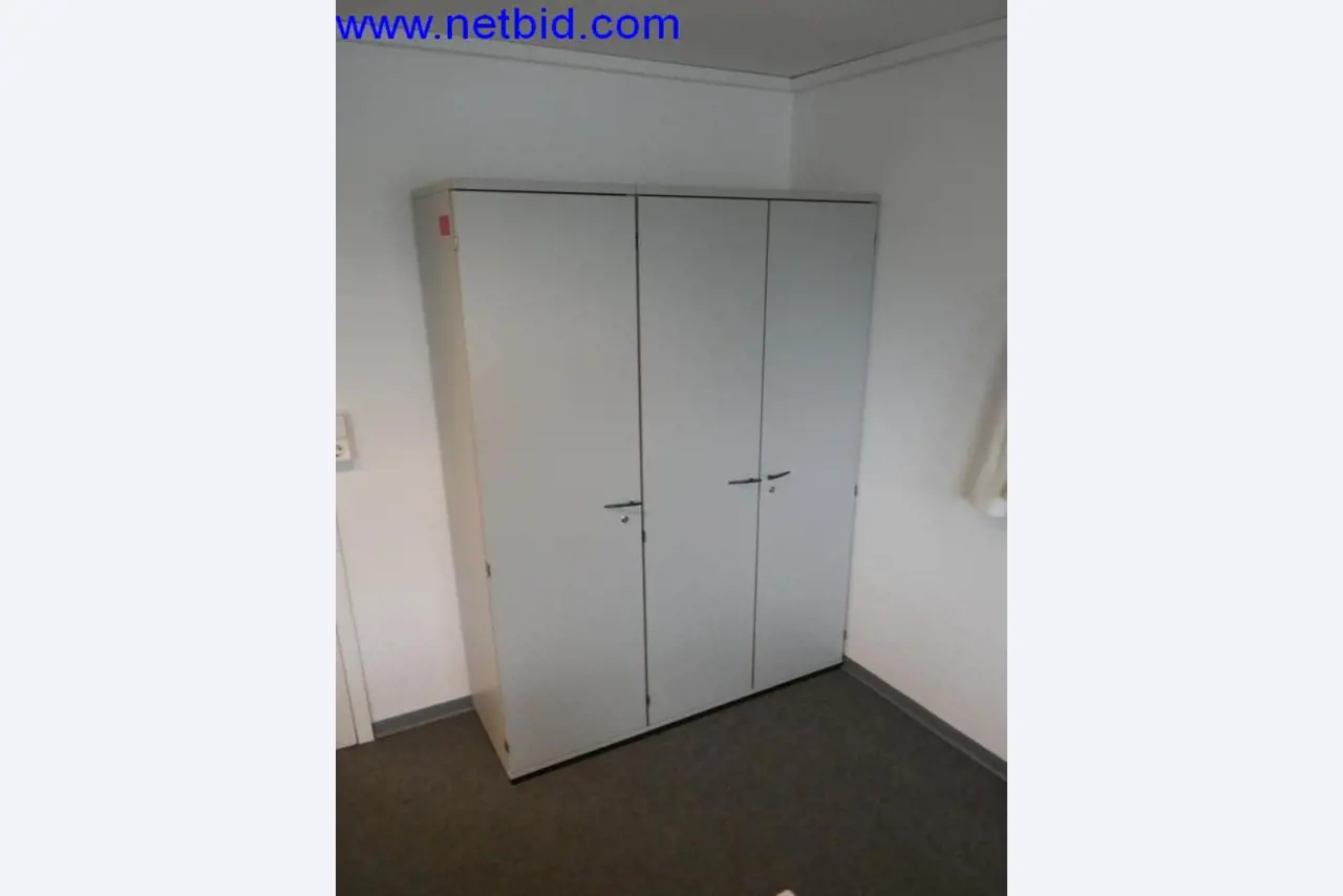 Vytlačovací technika, skladovací technika, strojírenství, vybavení dílen, soustruhy a frézky-2