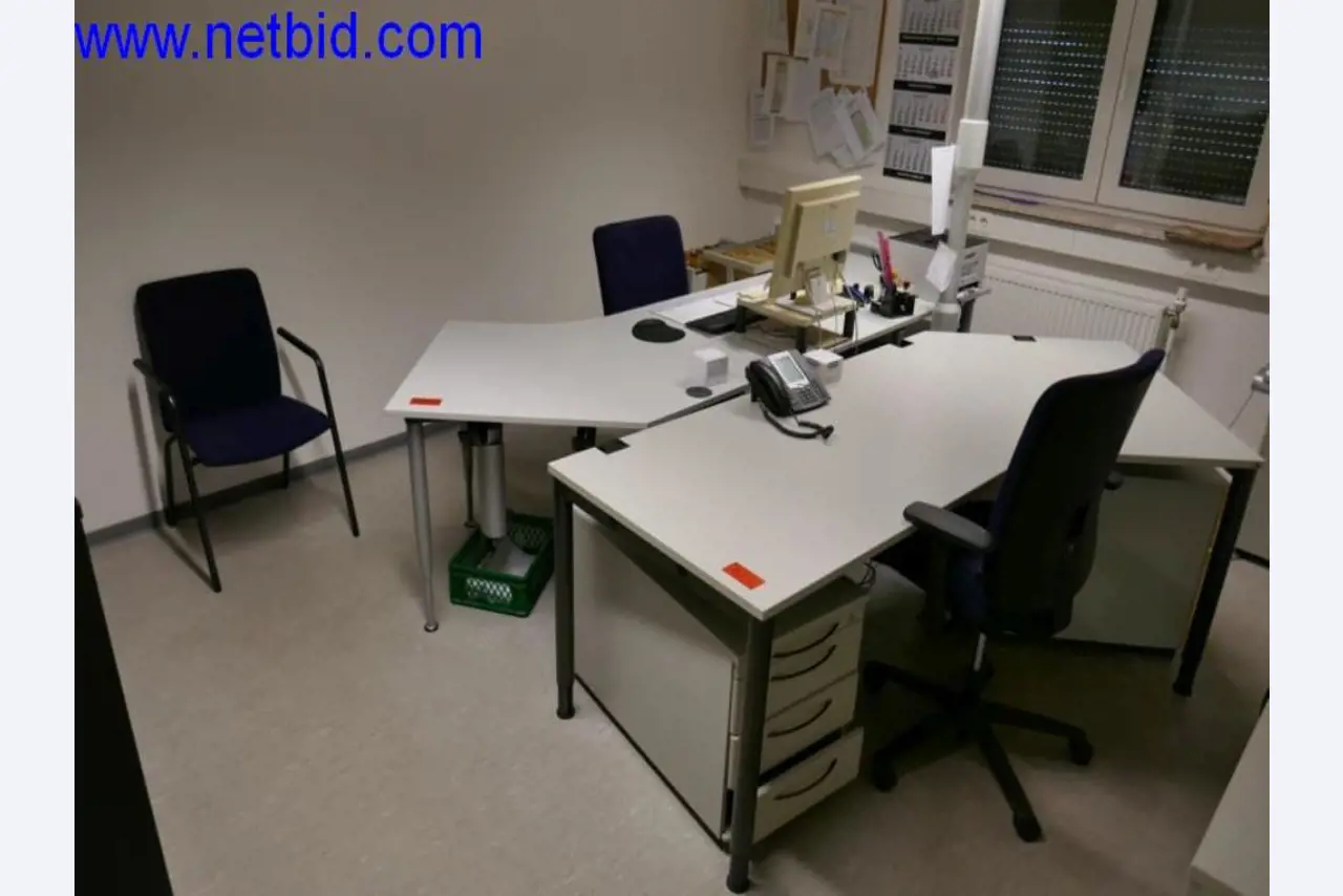 Vytlačovací technika, skladovací technika, strojírenství, vybavení dílen, soustruhy a frézky-1