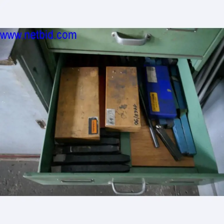 Extrusietechnologie, opslagtechnologie, machinebouw, werkplaatsuitrusting, draaibanken en freesmachines-10