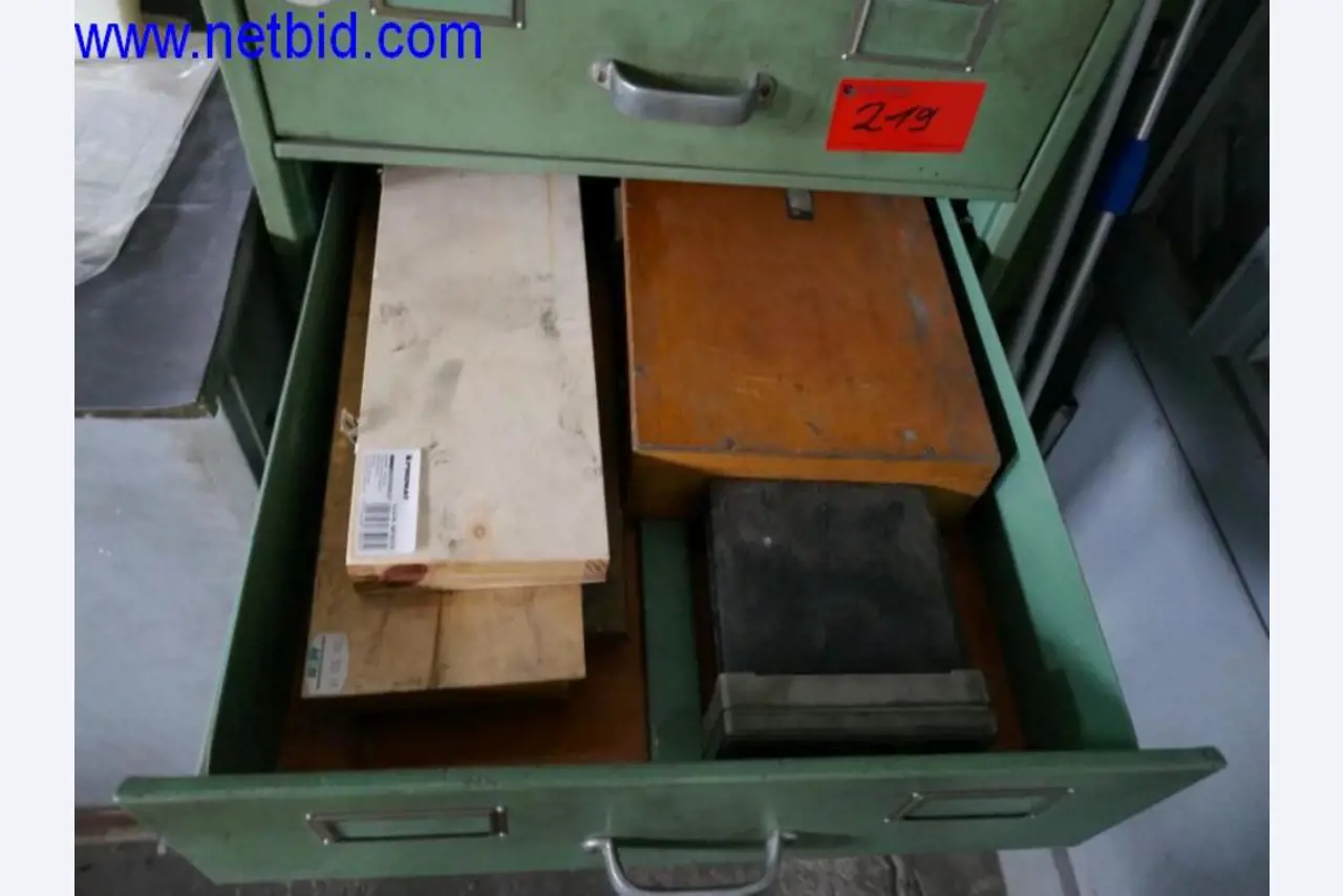 Extrusietechnologie, opslagtechnologie, machinebouw, werkplaatsuitrusting, draaibanken en freesmachines-11