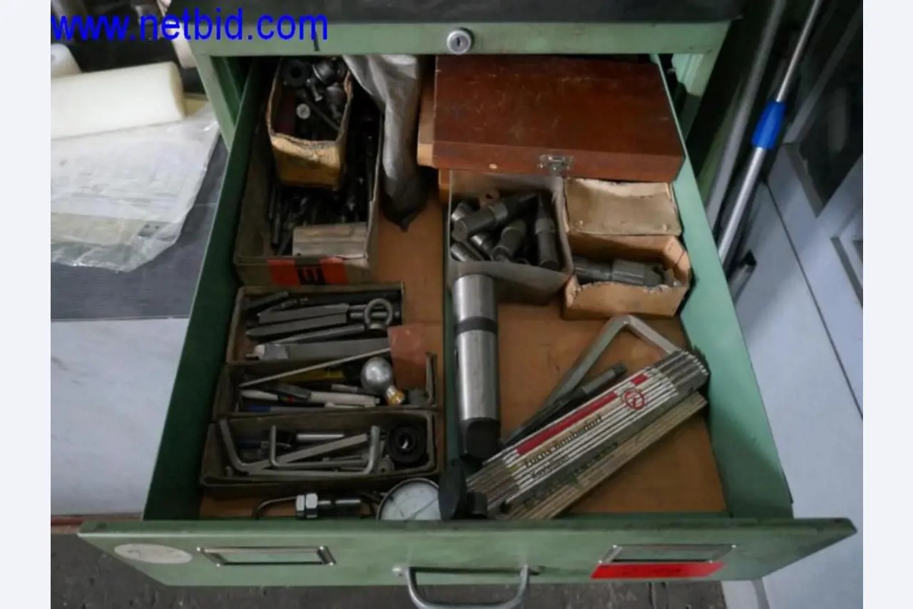 Extrusietechnologie, opslagtechnologie, machinebouw, werkplaatsuitrusting, draaibanken en freesmachines-3