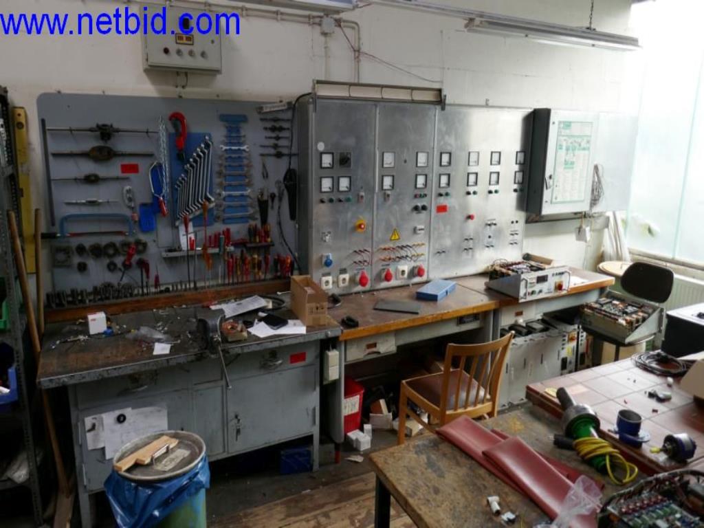 Vytlačovací technika, skladovací technika, strojírenství, vybavení dílen, soustruhy a frézky-1