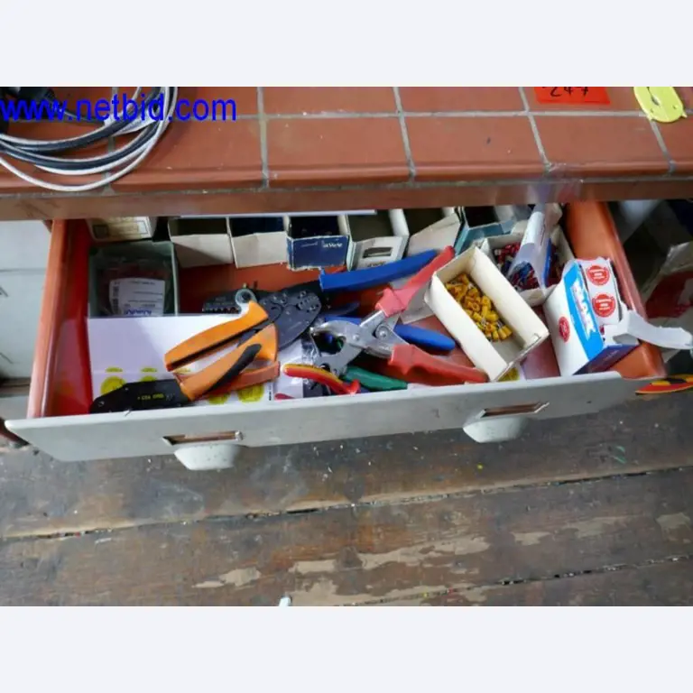 Extrusietechnologie, opslagtechnologie, machinebouw, werkplaatsuitrusting, draaibanken en freesmachines-7