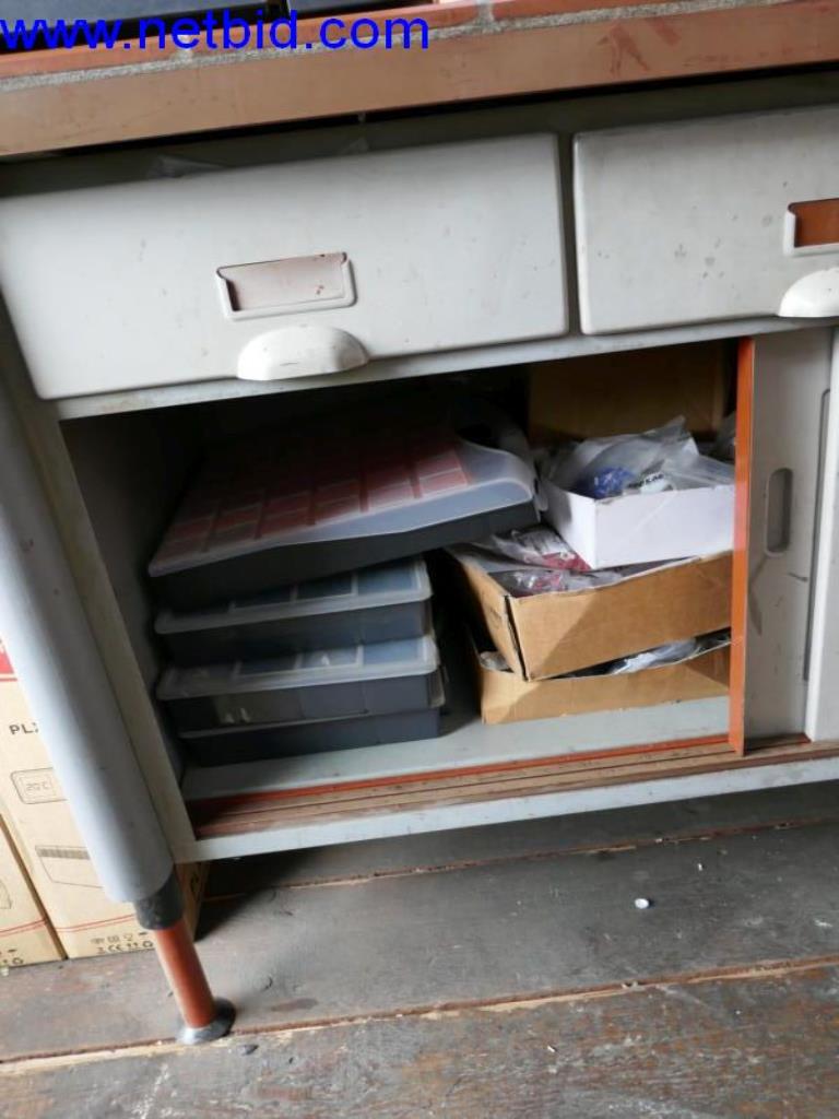 Vytlačovací technika, skladovací technika, strojírenství, vybavení dílen, soustruhy a frézky-9