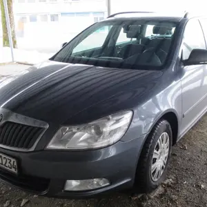 VOITURE DE TOURISME Skoda Octavia Kombi