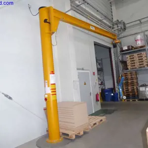 Column-mounted slewing crane BKM