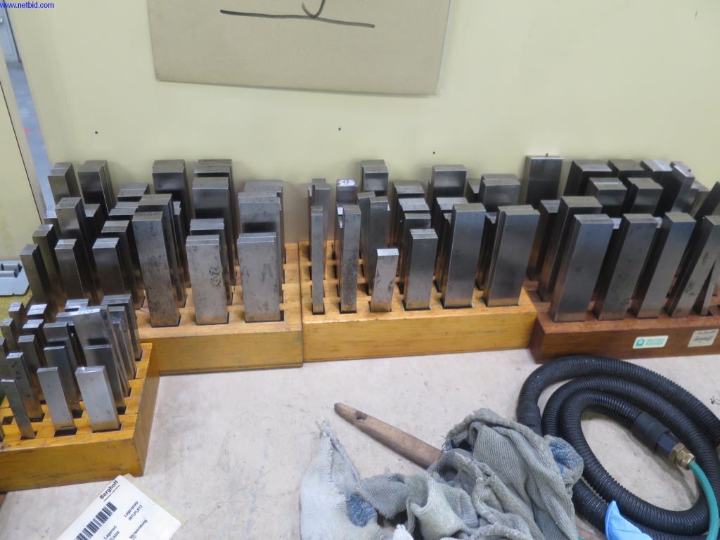 Hochpräzise Fräsmaschinen mit großer Kapazität-5