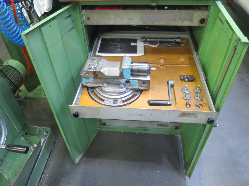 Hochpräzise Fräsmaschinen mit großer Kapazität-3