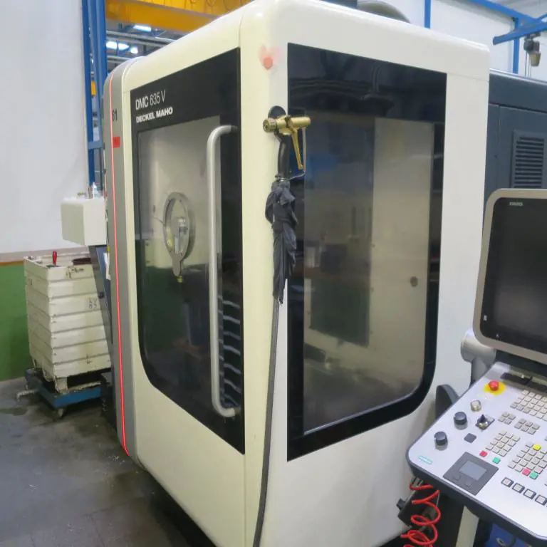 Univerzalni rezkalni stroj CNC Deckel Maho DMC 635 V