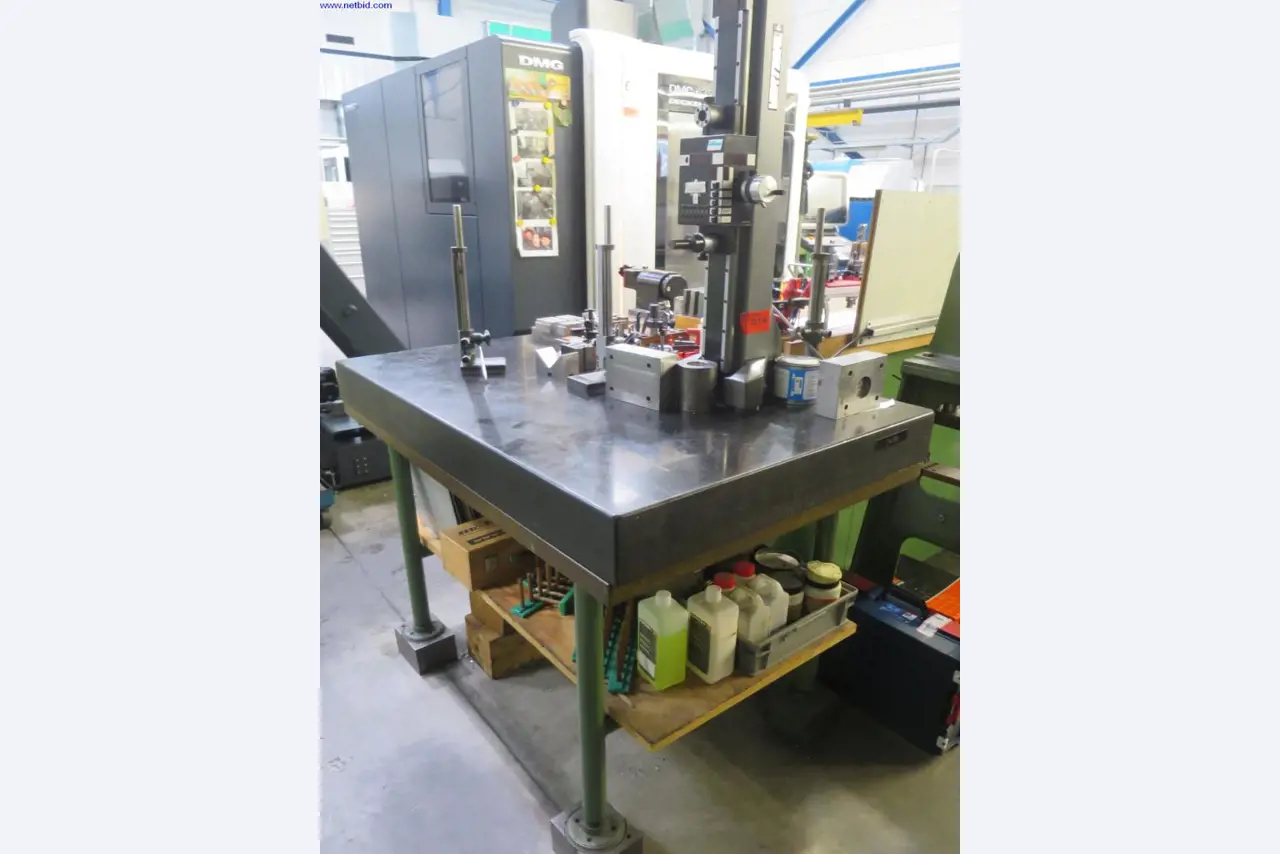 Hochpräzise Fräsmaschinen mit großer Kapazität-1