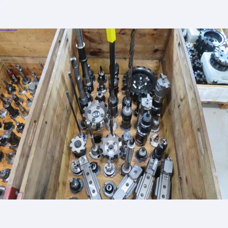 Hochpräzise Fräsmaschinen mit großer Kapazität-1