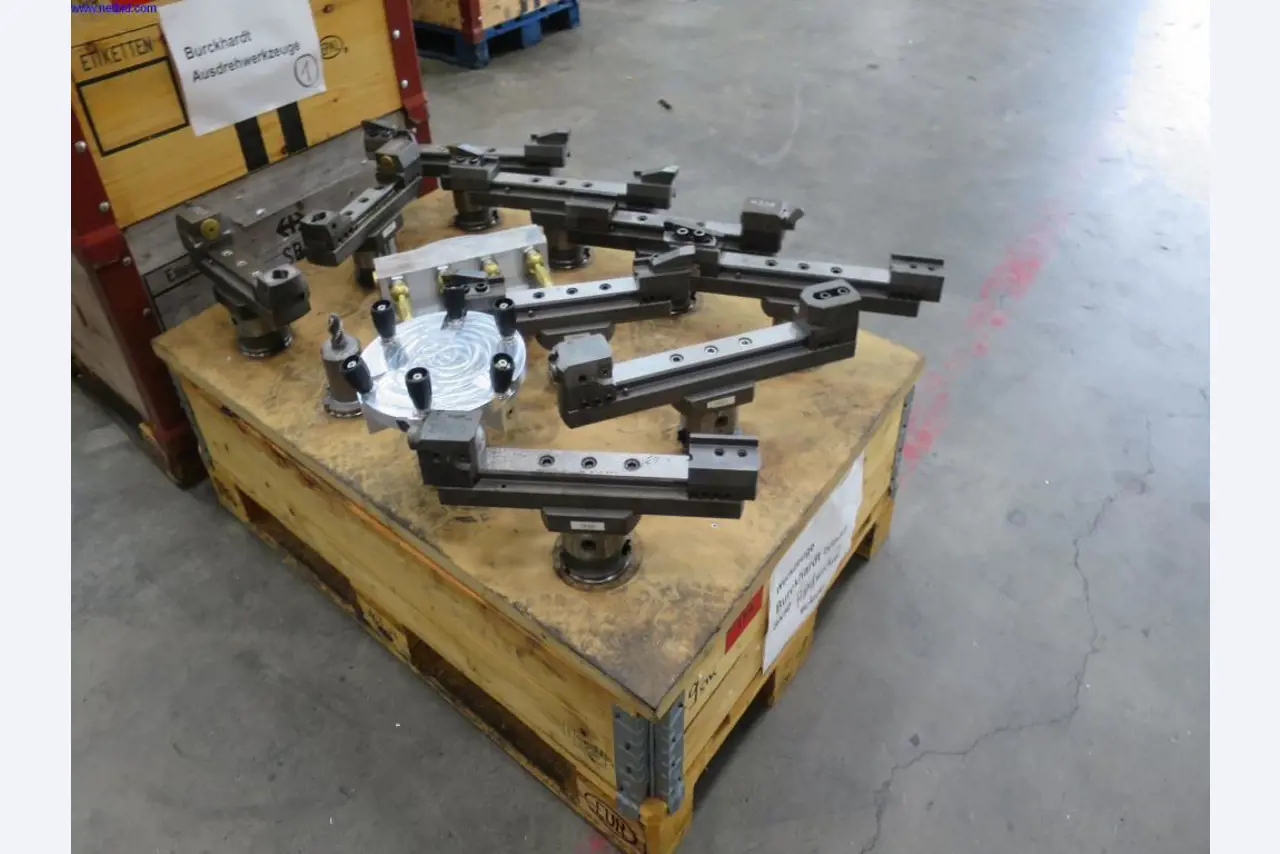 Hochpräzise Fräsmaschinen mit großer Kapazität-2