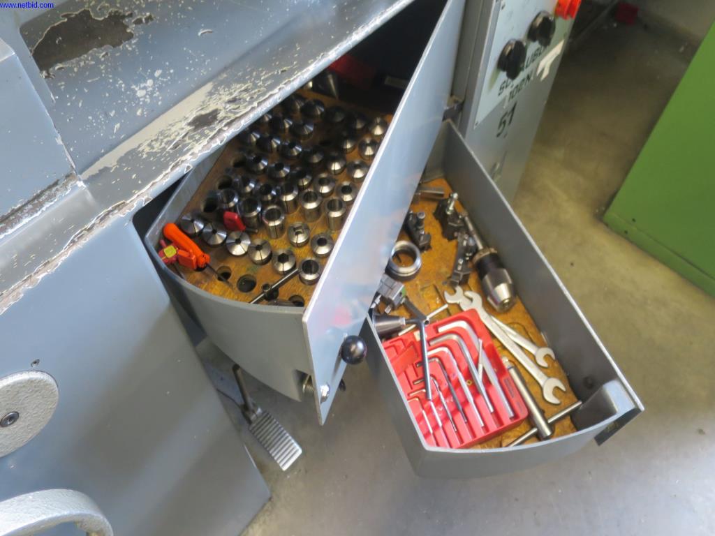 Hochpräzise Fräsmaschinen mit großer Kapazität-2