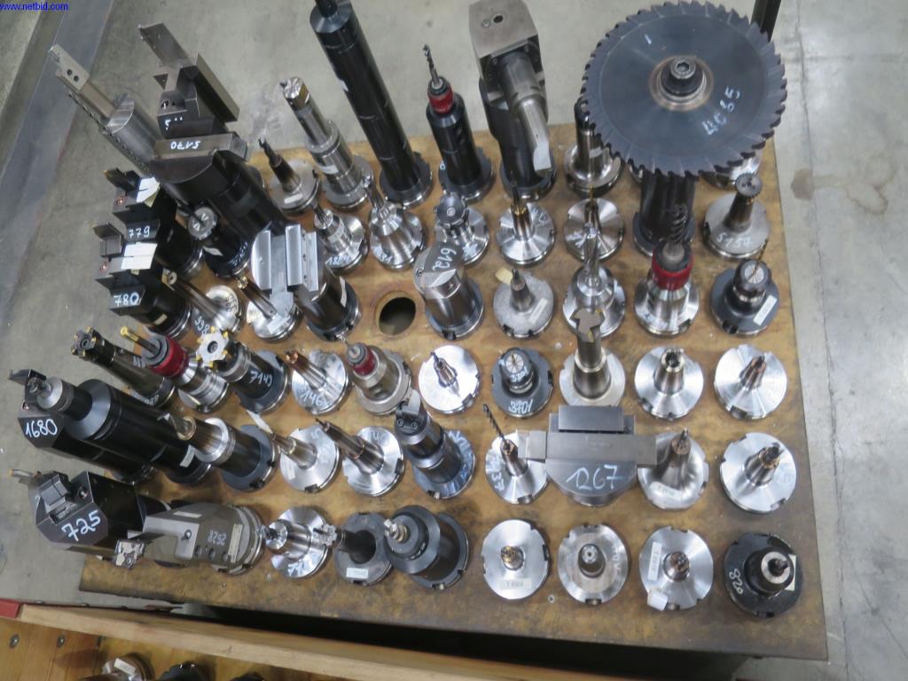 Hochpräzise Fräsmaschinen mit großer Kapazität-1