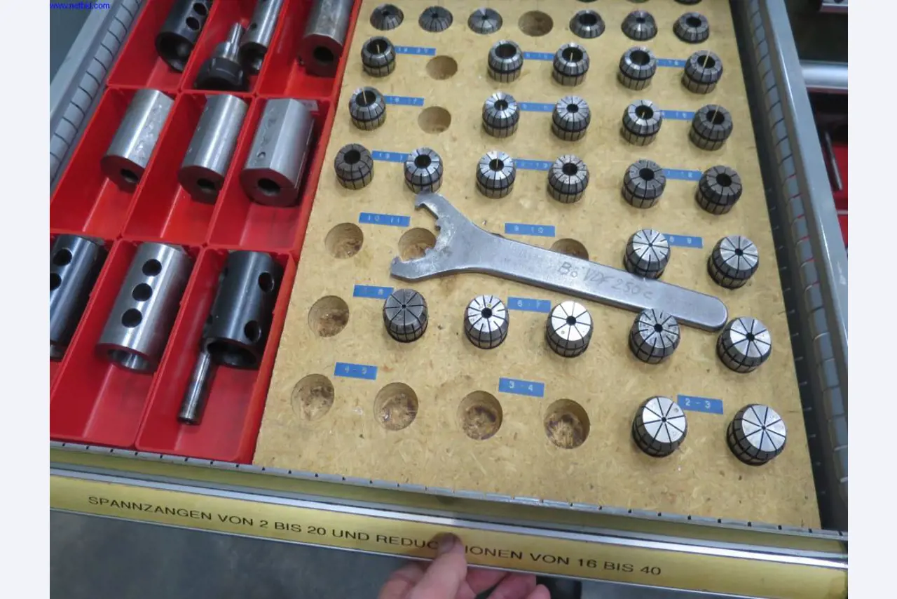 Hochpräzise Fräsmaschinen mit großer Kapazität-5