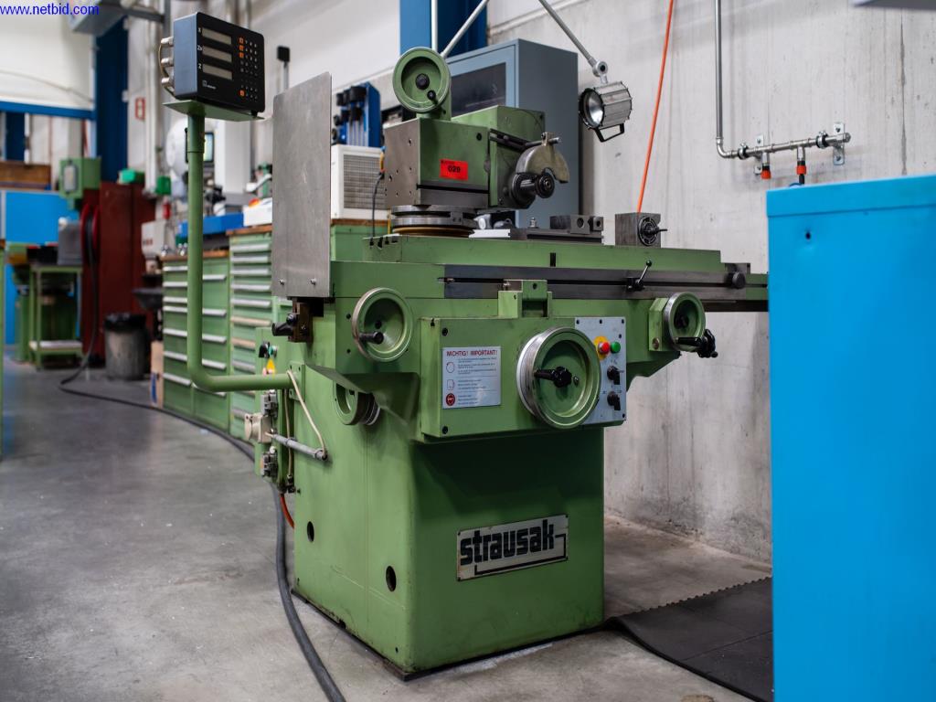 Visoko natančni rezkalni stroji z veliko zmogljivostjo-3