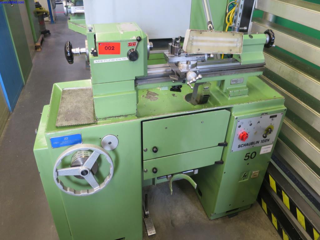 Hochpräzise Fräsmaschinen mit großer Kapazität-1