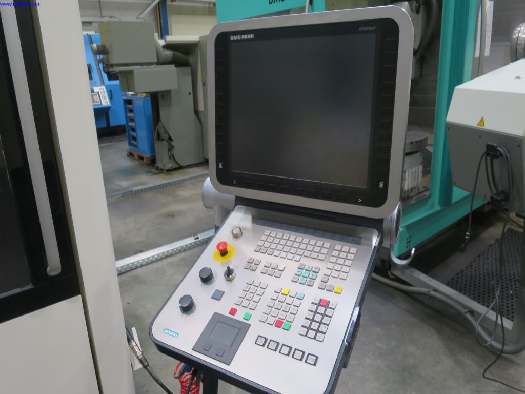 Visoko natančni rezkalni stroji z veliko zmogljivostjo-2