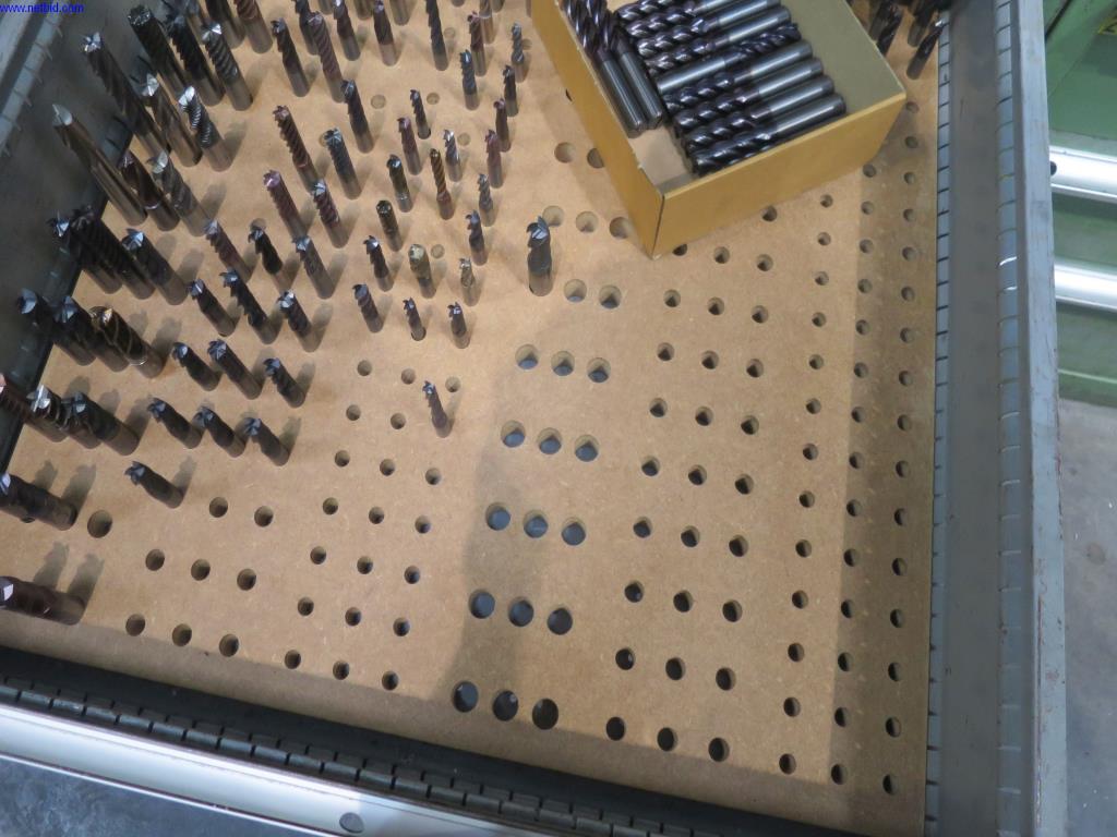 Visoko natančni rezkalni stroji z veliko zmogljivostjo-4