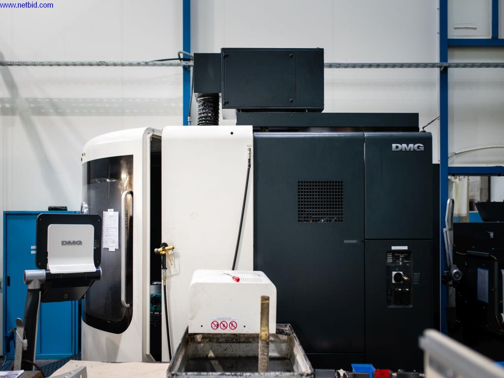 Visoko natančni rezkalni stroji z veliko zmogljivostjo-6