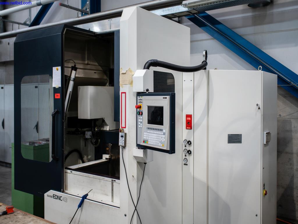 Visoko natančni rezkalni stroji z veliko zmogljivostjo-2