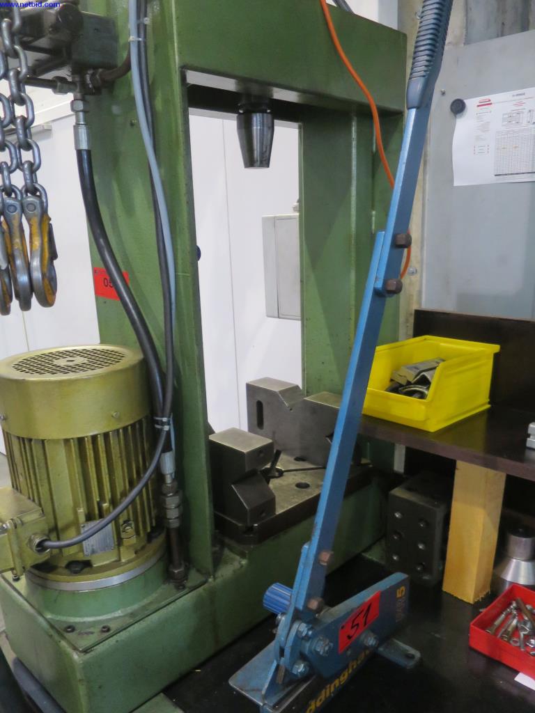 Visoko natančni rezkalni stroji z veliko zmogljivostjo-2